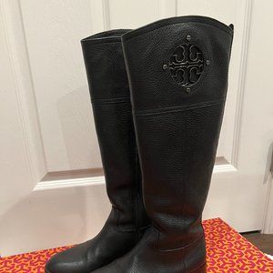 Tory Burch Kiernan 35MM Riding Tumbled Leather Boots Black 6